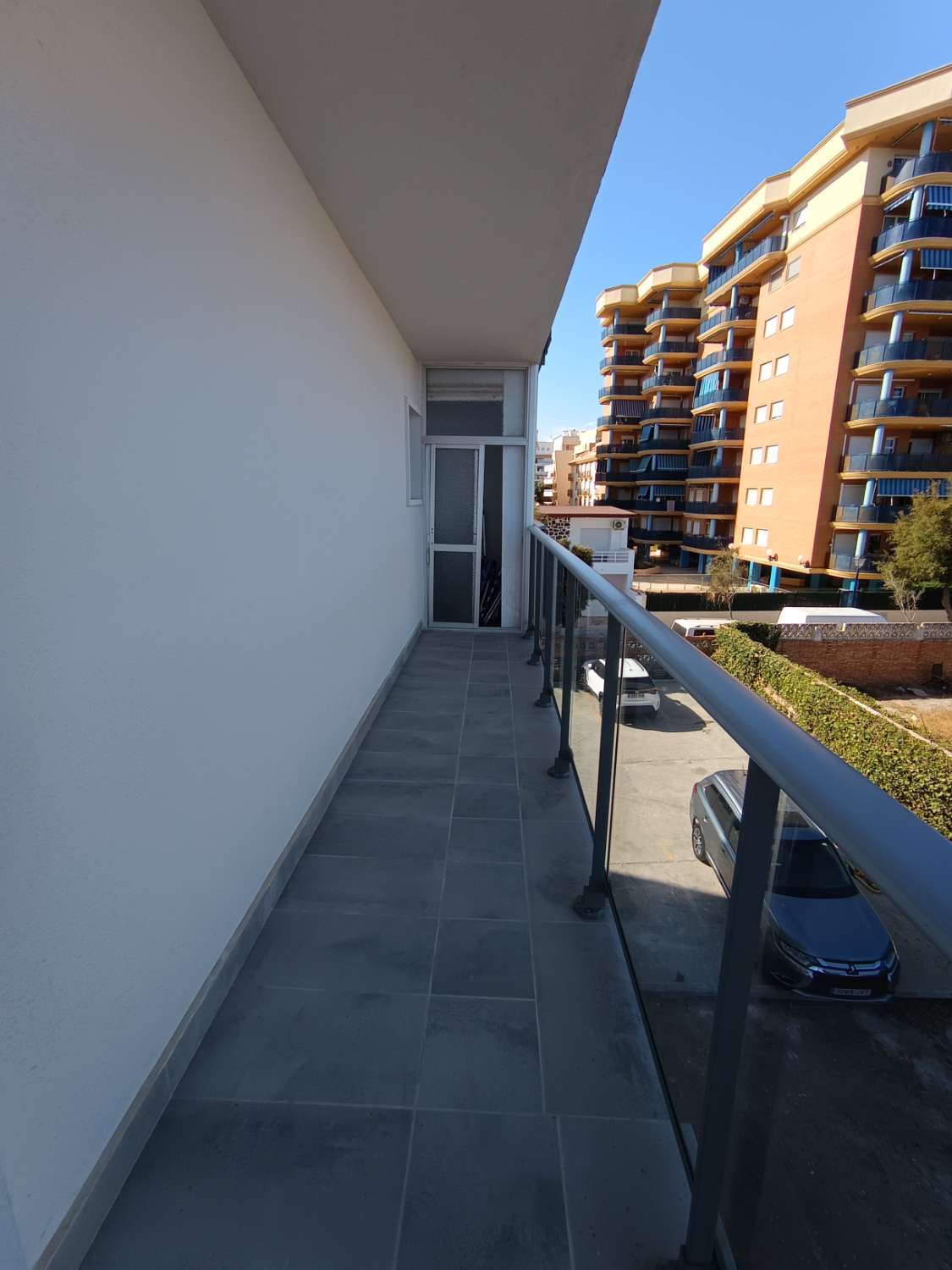 Piso en Fuengirola - 1ª línea de playa (Puerto Deportivo)