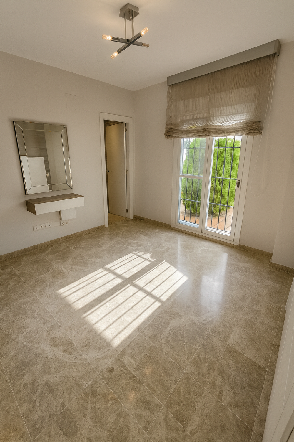 Lejlighed til salg i Los Naranjos (Marbella)